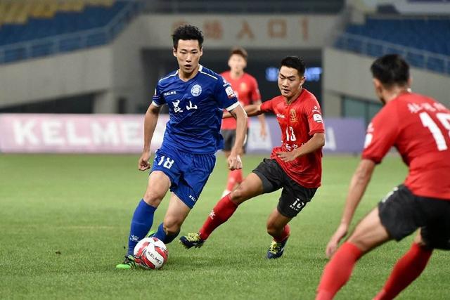 张镇麟30分辽宁轻取广州 高登44分四川负首钢