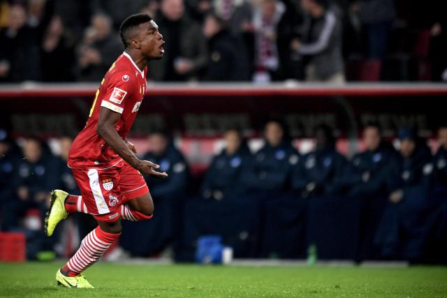 范子铭18+10首钢胜江苏 余嘉豪20分浙江胜宁波